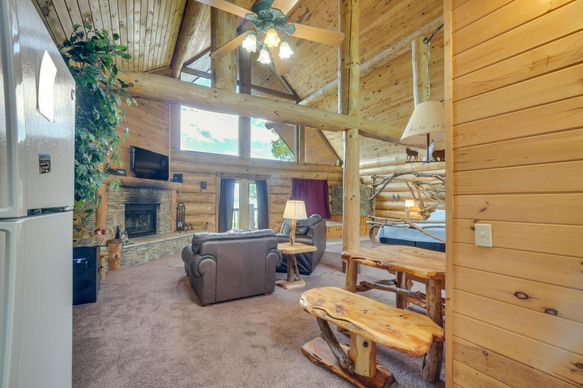 Gatlinburg Cabin With Hot Tub About 11 Miles To Downtown Esterno foto
